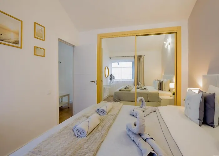 Bright&stylish In Chipeque, Cristianos